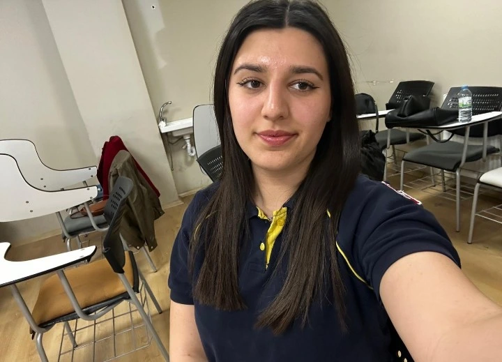 Damla Çamur