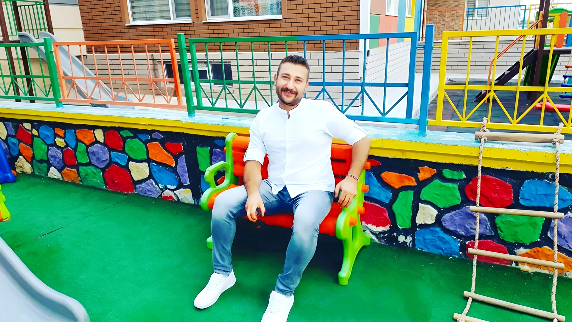 Alican Yobaş